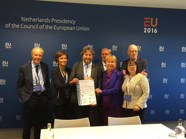 Ondertekening Roadmap on Carcinogens tijdens conferentie kankerverwekkende stoffen